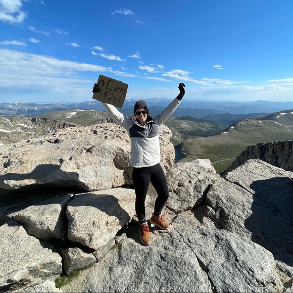 Meet your Posher, Stephanie - Picture 1 of 1